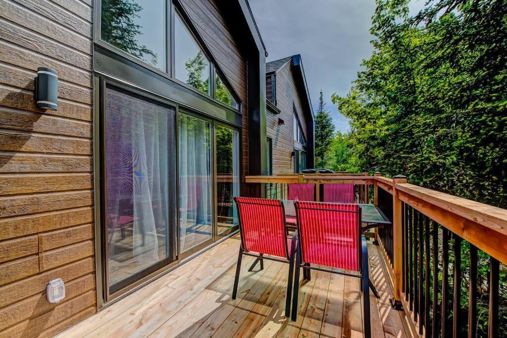 Nouveau - Chalet Moderne - Spa, Piscine & Sauna! Pont-Rouge Exteriér fotografie